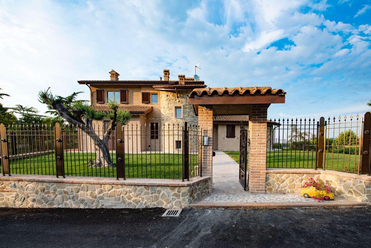 B&B Madonna Carradori Country Offagna Экстерьер фото