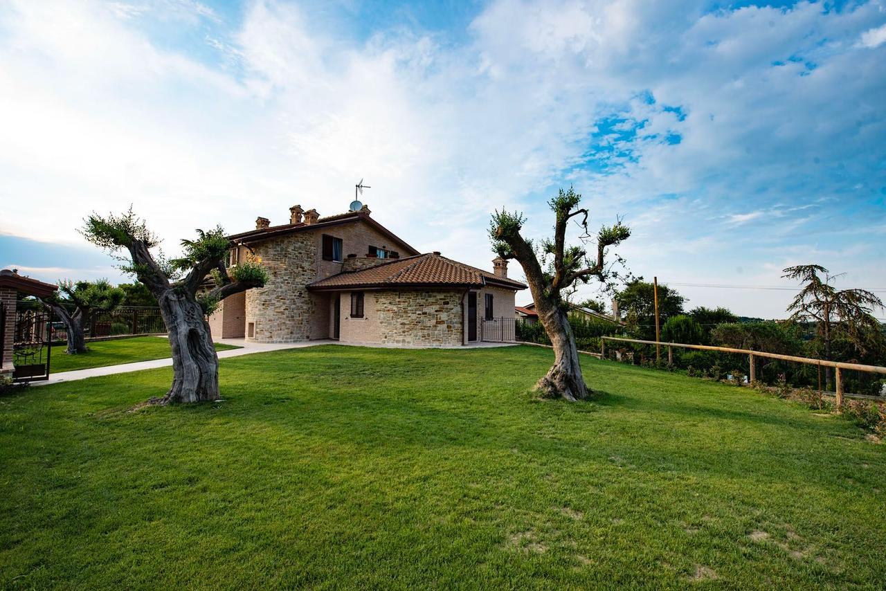 B&B Madonna Carradori Country Offagna Экстерьер фото